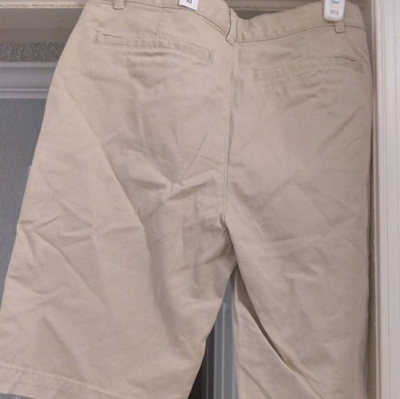 Shorts - Picture 6 of 6